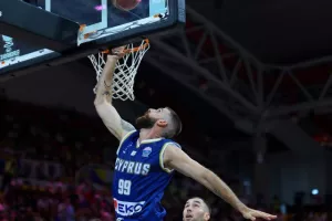 Ανταγωνιστική... όσο μπορούσε η Εθνική μας - Ήττα στην πρεμιέρα (Φωτος) 