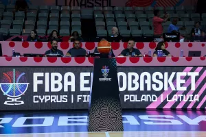Με το..δεξί η Ελλαδάρα! (Φώτος)