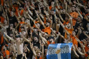 Freedom24 Krasava ENY Ύψωνα - ΑΠΟΕΛ: Με Κόρμπου -Πιέρο, "διπλό" στην πρεμιέρα
