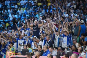 Με το..δεξί η Ελλαδάρα! (Φώτος)