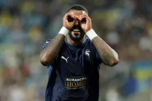 Ντιναμό Κιέβου - Πάφος: Διπλό - βήμα πρόκρισης με Άντερσον... "χρυσή αλλαγή"!