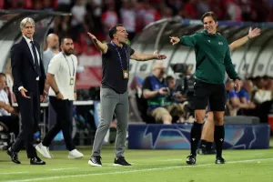 Ερυθρός Αστέρας - Πάφος FC: Σπουδαίο διπλό και "ραντεβού" με τ' αστέρια! (φώτος)