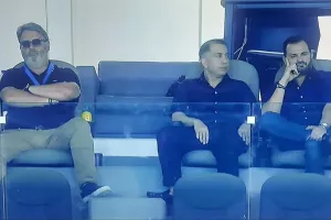 Είδε τον Απόλλωνα να... ταπεινώνεται