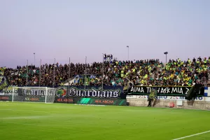 (ΦΩΤΟΡΕΠΟΡΤΑΖ) Οι ΑΕΚτζήδες στην Αρένα 