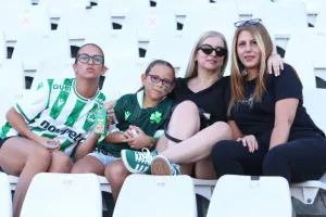 ΦΩΤΟΡΕΠΟΡΤΑΖ από την κερκίδα της Ομόνοιας