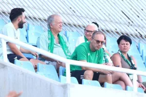 ΦΩΤΟΡΕΠΟΡΤΑΖ από την κερκίδα της Ομόνοιας