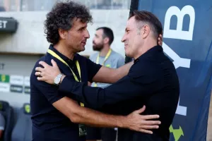 ΑΕΚ - ΑΕΛ: Ο Καμπρέρα... καθάρισε για την πρώτη νίκη! (φώτος)