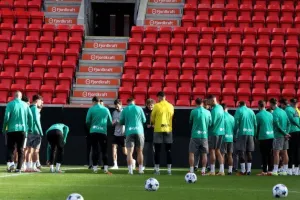 Η προπόνηση της ΑΕΚ στο Brann Stadion (Φώτος)