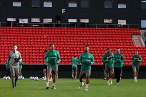 Η προπόνηση της ΑΕΚ στο Brann Stadion (Φώτος)
