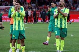 (ΦΩΤΟΣ) Χειροκροτήθηκαν και… ραντεβού στην ΑΡΕΝΑ
