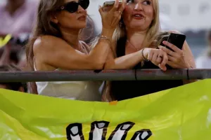 Freedom24 Krasava ENY Ύψωνα - ΑΠΟΕΛ: Με Κόρμπου -Πιέρο, "διπλό" στην πρεμιέρα