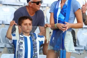 Ανόρθωση-ΑΠΟΕΛ: Φιλική τριάρα με... σερβιτόρο Σταφυλίδη και "killer" Πιέρο