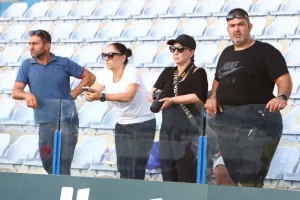 Ανόρθωση-ΑΠΟΕΛ: Φιλική τριάρα με... σερβιτόρο Σταφυλίδη και "killer" Πιέρο