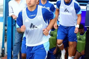 Ανόρθωση-ΑΠΟΕΛ: Φιλική τριάρα με... σερβιτόρο Σταφυλίδη και "killer" Πιέρο