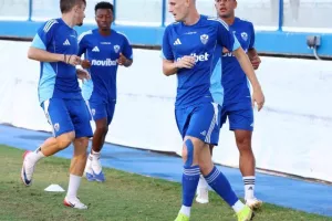 Ανόρθωση-ΑΠΟΕΛ: Φιλική τριάρα με... σερβιτόρο Σταφυλίδη και "killer" Πιέρο