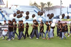 Ανόρθωση-ΑΠΟΕΛ: Φιλική τριάρα με... σερβιτόρο Σταφυλίδη και "killer" Πιέρο