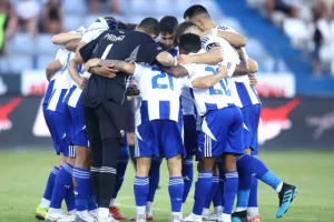 Ανόρθωση-ΑΠΟΕΛ: Φιλική τριάρα με... σερβιτόρο Σταφυλίδη και "killer" Πιέρο
