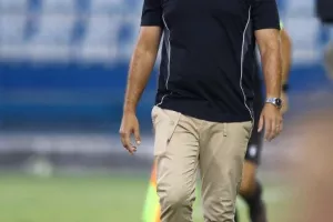 Ανόρθωση-ΑΠΟΕΛ: Φιλική τριάρα με... σερβιτόρο Σταφυλίδη και "killer" Πιέρο