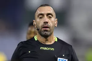 (Ανόρθωση-ΑΠΟΕΛ) Το... μάζεψε καλά ο Θεουλή