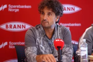 Ιδιάκεθ: ''Είμαστε παρόμοιες ομάδες με την Brann-Αναμένουμε μάχη''