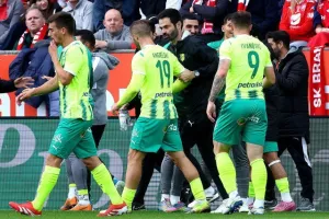 Brann-ΑΕΚ: Ήττα στο φινάλε και...ρέστα στην "ΑΡΕΝΑ"! (φώτος)