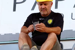 O κόσμος στο "Αμμόχωστος" (φώτος)