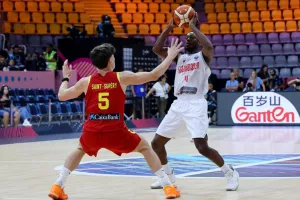 (Φωτορεπορτάζ) Δράση στη Λεμεσό με EuroBasket!