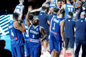 Ανταγωνιστική... όσο μπορούσε η Εθνική μας - Ήττα στην πρεμιέρα (Φωτος) 