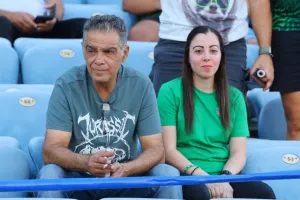 ΦΩΤΟΡΕΠΟΡΤΑΖ από την κερκίδα της Ομόνοιας