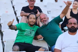ΦΩΤΟΡΕΠΟΡΤΑΖ από την κερκίδα της Ομόνοιας