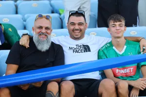 ΦΩΤΟΡΕΠΟΡΤΑΖ από την κερκίδα της Ομόνοιας