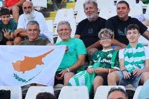 ΦΩΤΟΡΕΠΟΡΤΑΖ από την κερκίδα της Ομόνοιας