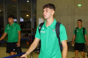 ΦΩΤΟΣ από την αναχώρηση για Αζερμπαϊτζάν 