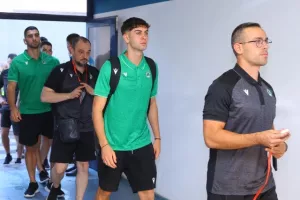 Φώτος/βίντεο από την άφιξη της Ομόνοιας