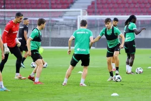 Η προπόνηση της Ομόνοιας στο "Wörthersee Stadion" (Φώτος)