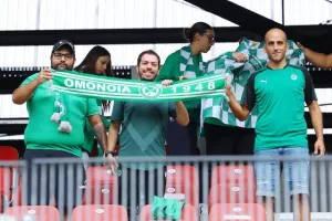 Φωτορεπορτάζ από την κερκίδα της Ομόνοιας