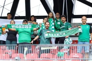 Φωτορεπορτάζ από την κερκίδα της Ομόνοιας