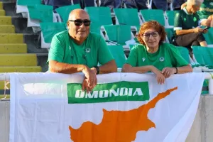 ΦΩΤΟΡΕΠΟΡΤΑΖ από την κερκίδα της Ομόνοιας