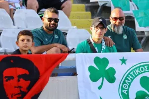 ΦΩΤΟΡΕΠΟΡΤΑΖ από την κερκίδα της Ομόνοιας