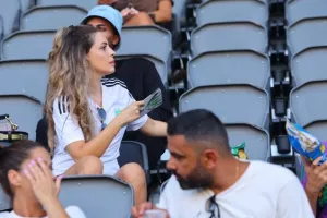 Το "Λεμεσιανό" της πρεμιέρας βάφτηκε... πράσινο! (Φώτος)