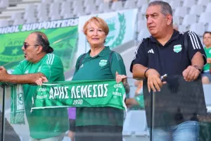 (ΦΩΤΟΡΕΠΟΡΤΑΖ) Ο κόσμος στο Άρης-Απόλλων 