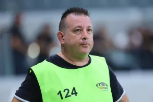 Το "Λεμεσιανό" της πρεμιέρας βάφτηκε... πράσινο! (Φώτος)