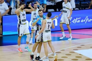 Ανταγωνιστική... όσο μπορούσε η Εθνική μας - Ήττα στην πρεμιέρα (Φωτος) 