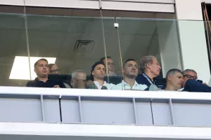 Το "Λεμεσιανό" της πρεμιέρας βάφτηκε... πράσινο! (Φώτος)