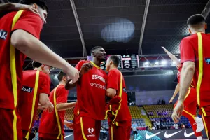 (Φωτορεπορτάζ) Δράση στη Λεμεσό με EuroBasket!
