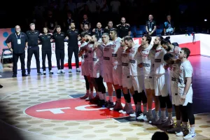 (Φωτορεπορτάζ) Δράση στη Λεμεσό με EuroBasket!