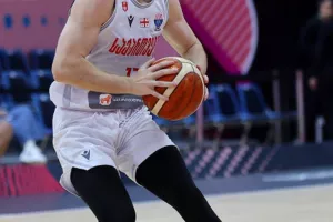 (Φωτορεπορτάζ) Δράση στη Λεμεσό με EuroBasket!