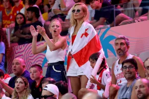 (Φωτορεπορτάζ) Δράση στη Λεμεσό με EuroBasket!