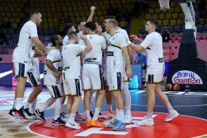 Ανταγωνιστική... όσο μπορούσε η Εθνική μας - Ήττα στην πρεμιέρα (Φωτος) 