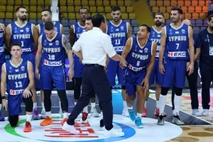 Ανταγωνιστική... όσο μπορούσε η Εθνική μας - Ήττα στην πρεμιέρα (Φωτος) 